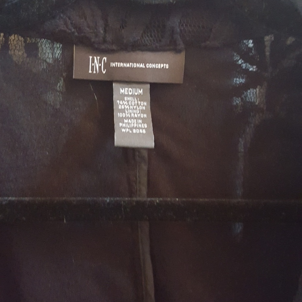 Blazer - Picture 3 of 3